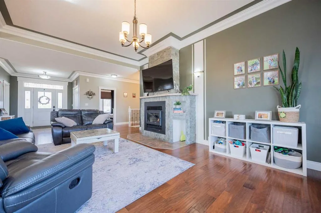 715051 85 Range Road, ##1