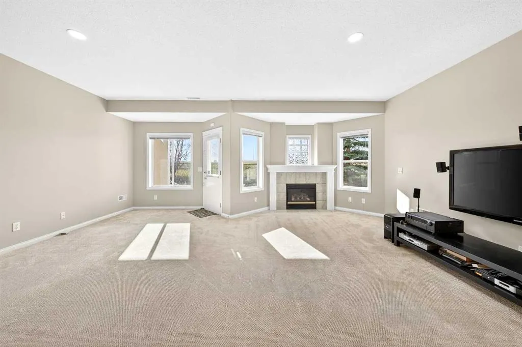 80 Sierra Morena Landing SW