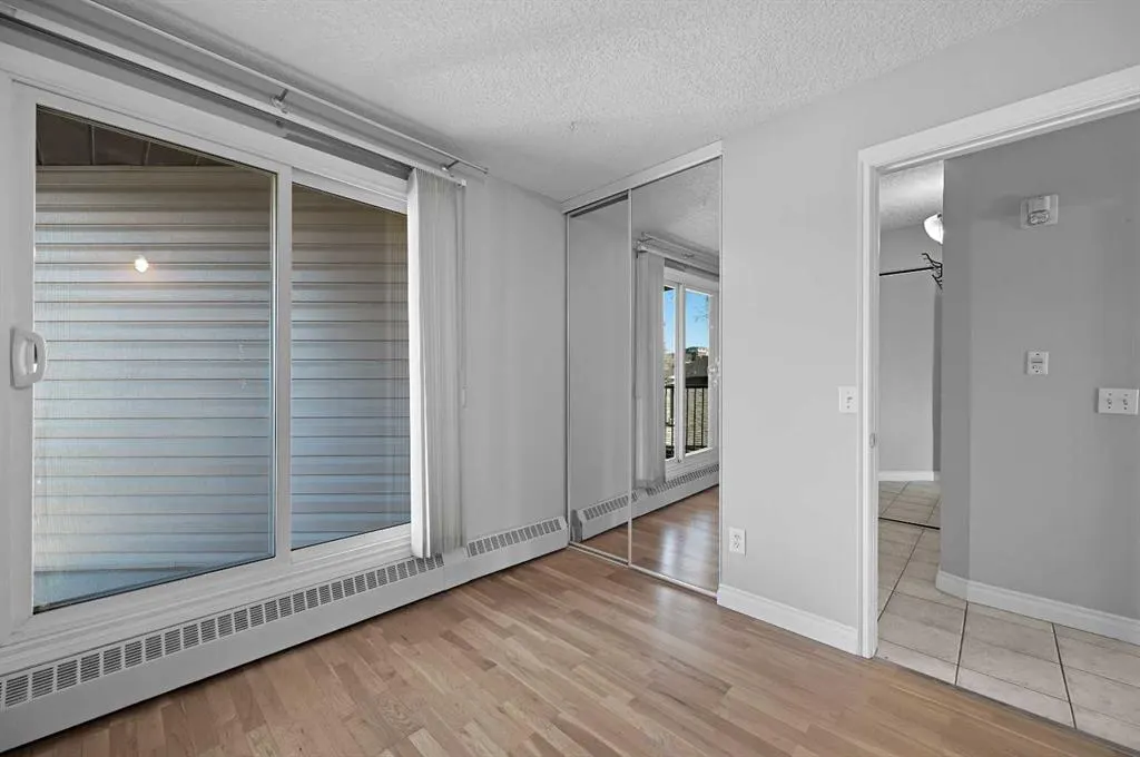 60 38A Avenue SW, #305