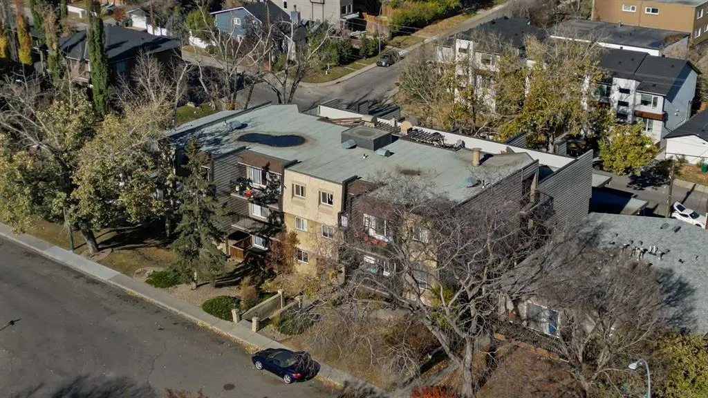 60 38A Avenue SW, #305