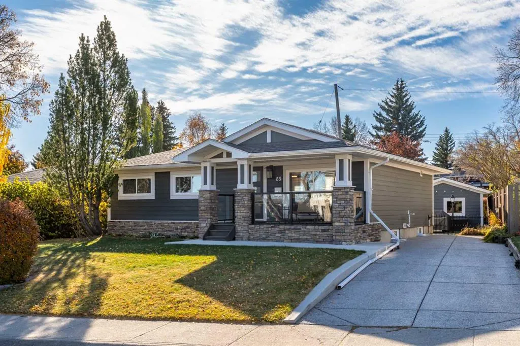 89 Woodlark Drive SW