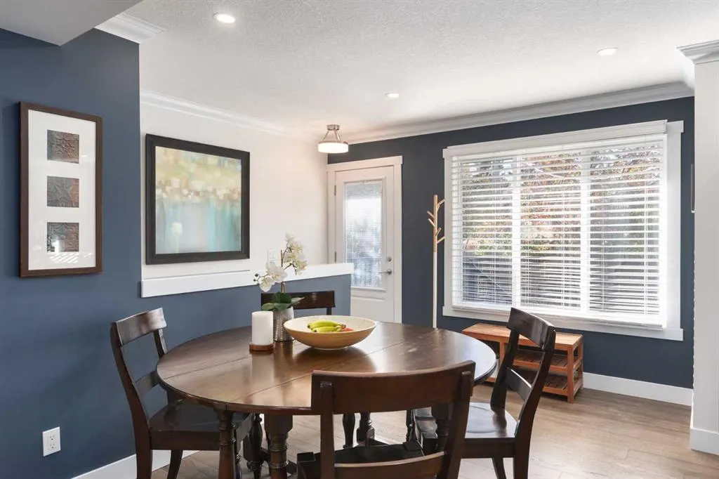 89 Woodlark Drive SW