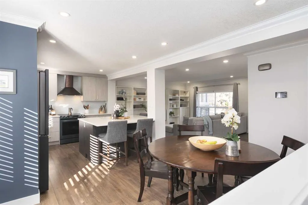 89 Woodlark Drive SW