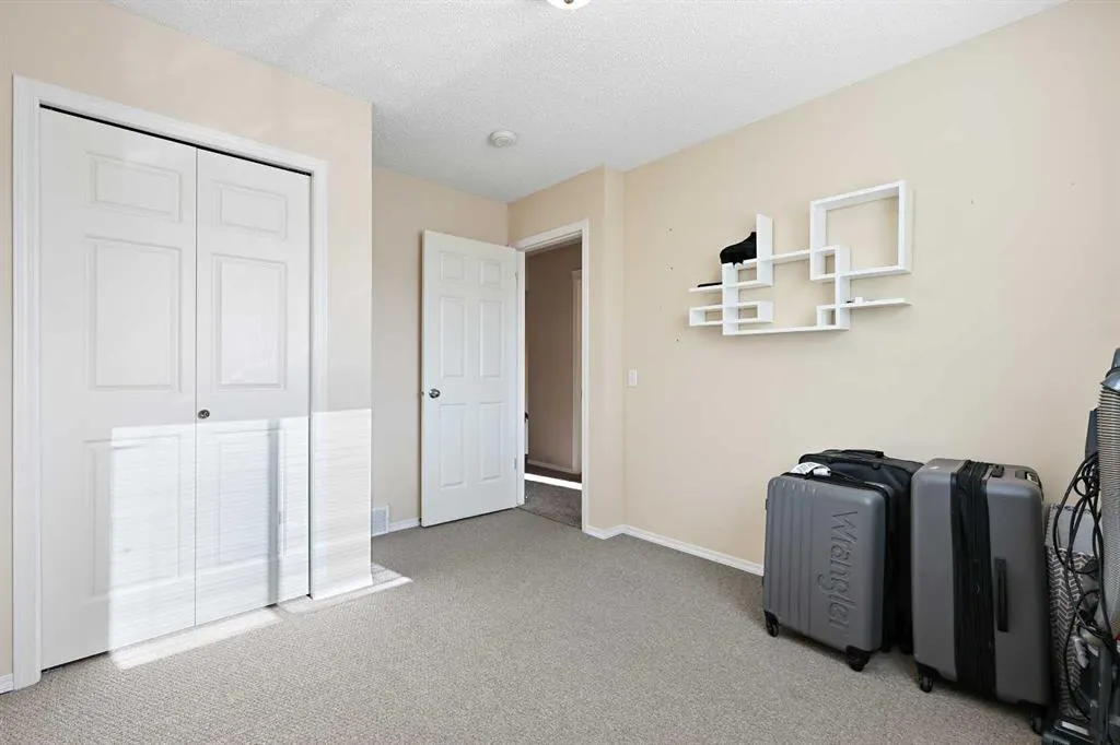 23 Inverness Gardens SE