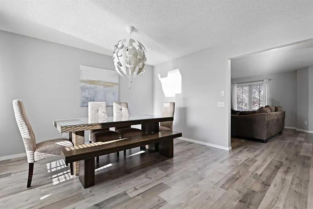 23 Inverness Gardens SE