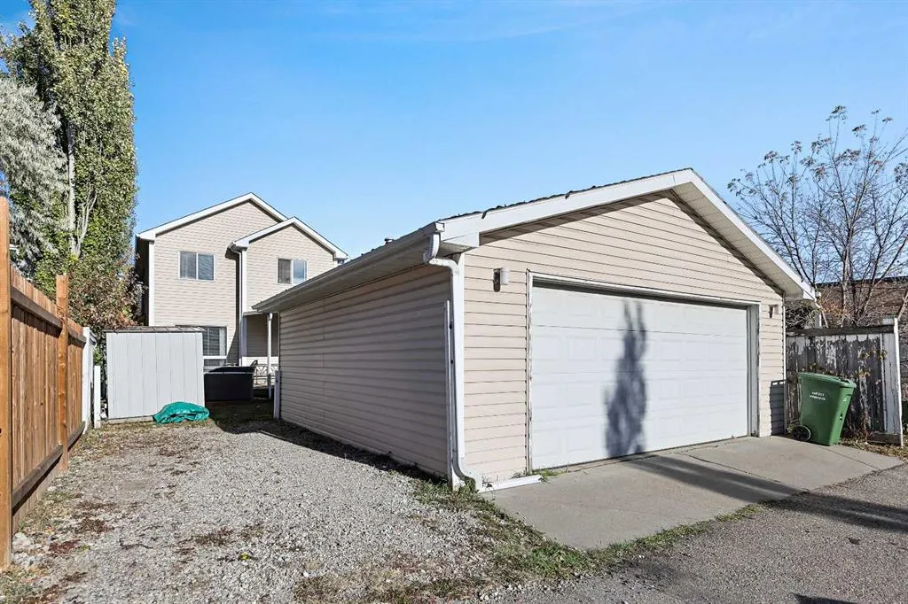 23 Inverness Gardens SE