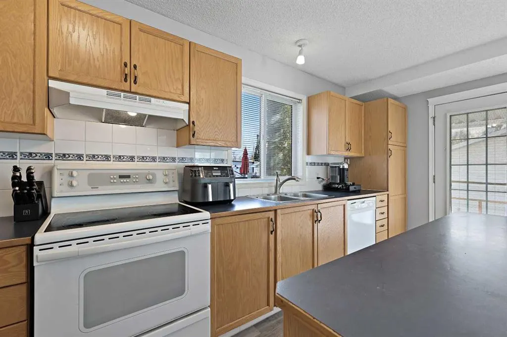 23 Inverness Gardens SE