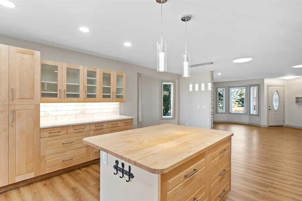 627 High View Park NW