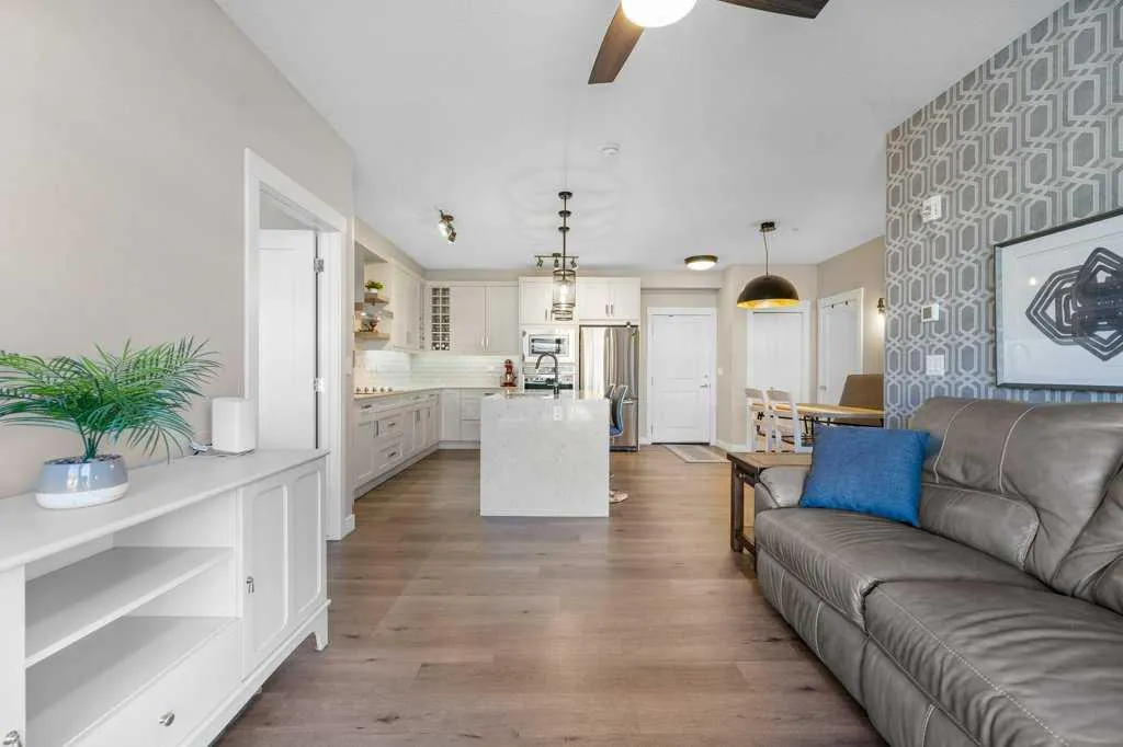 100 Auburn Meadows Common SE, #108