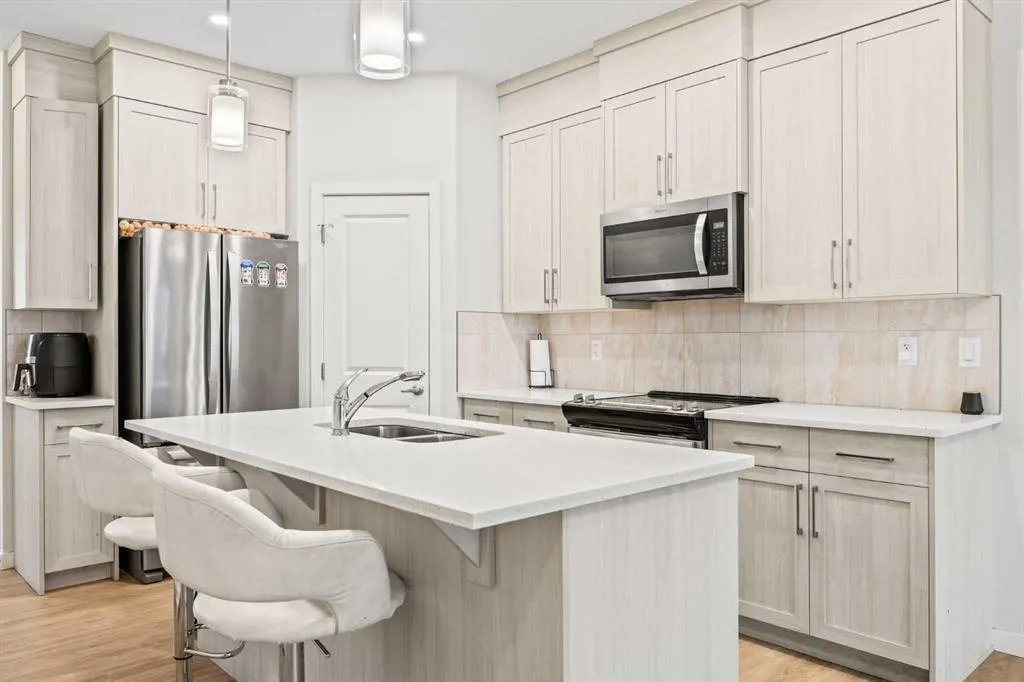 288 Cornerbrook Drive NE