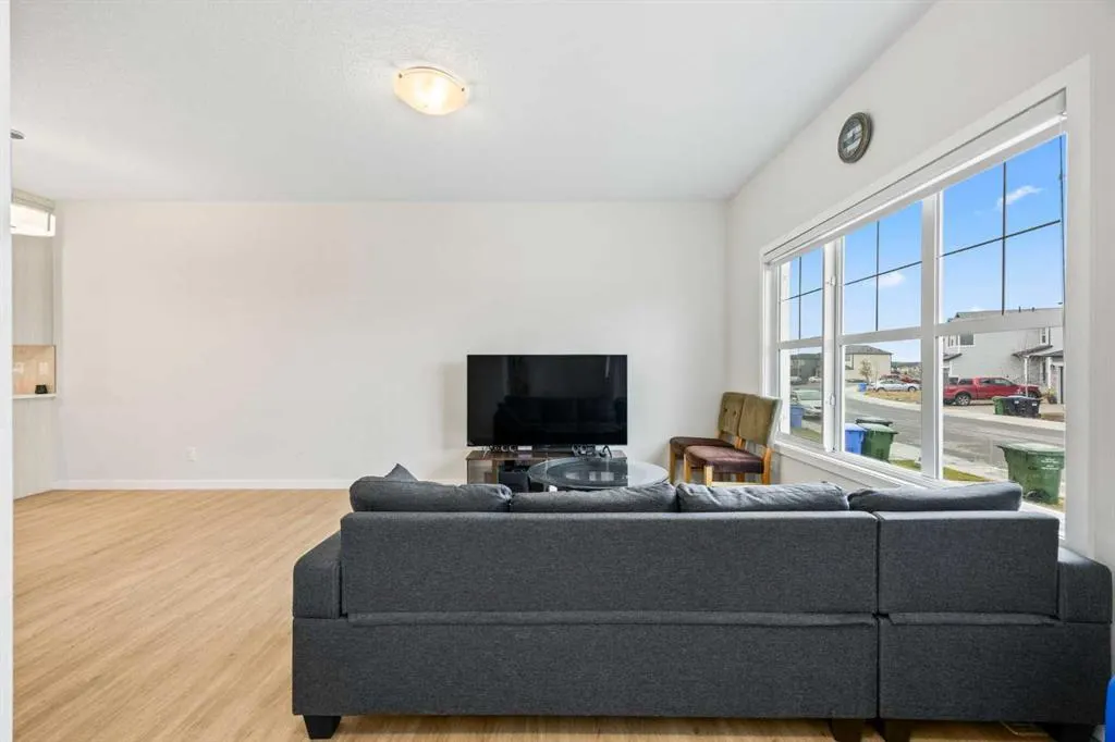 288 Cornerbrook Drive NE