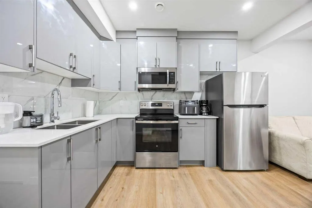 288 Cornerbrook Drive NE