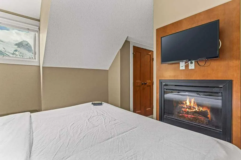 191 Kananaskis Way, #402 D,E,F