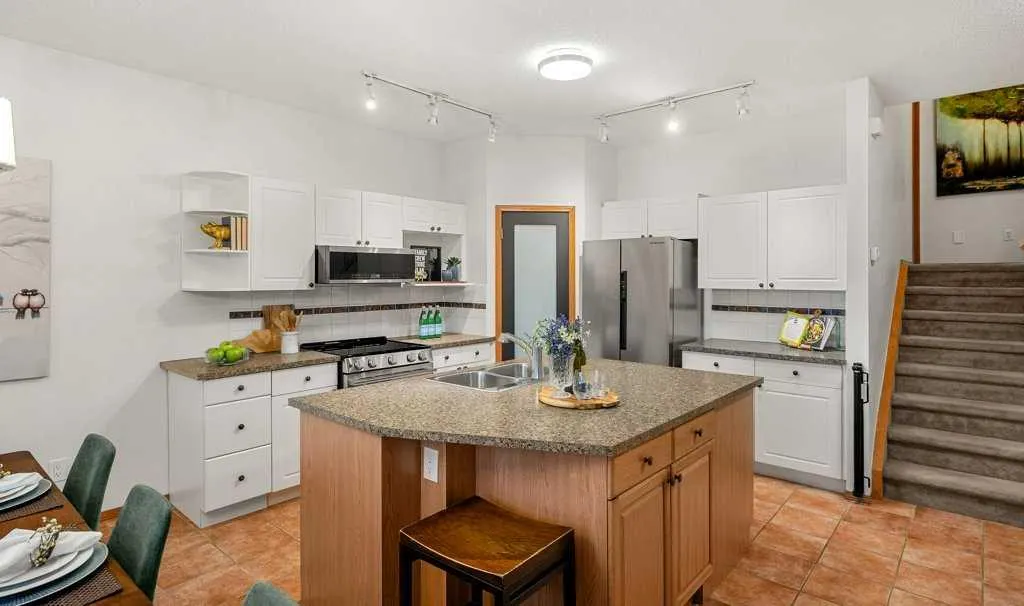 116 Sunlake Gardens SE