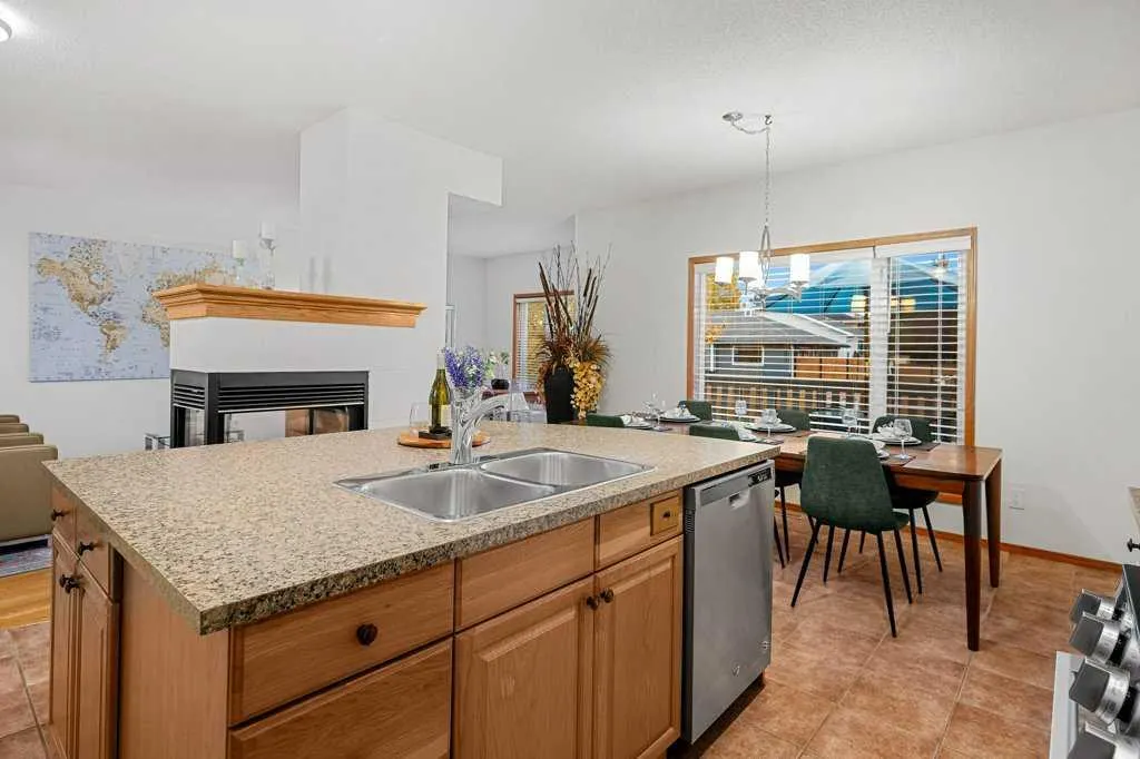 116 Sunlake Gardens SE