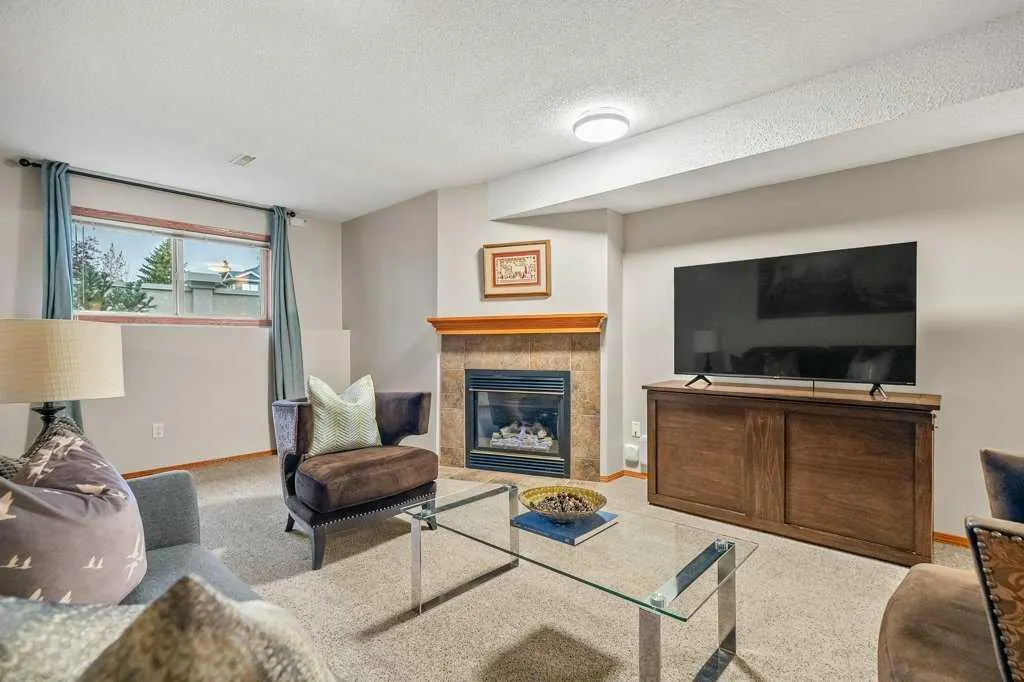 116 Sunlake Gardens SE