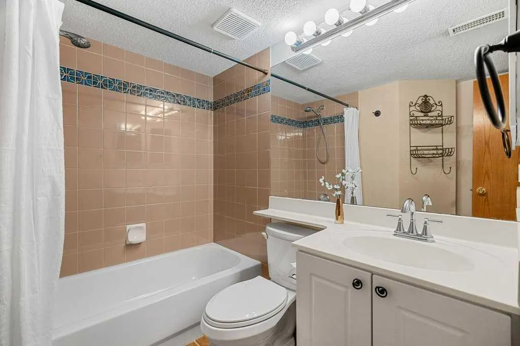 116 Sunlake Gardens SE