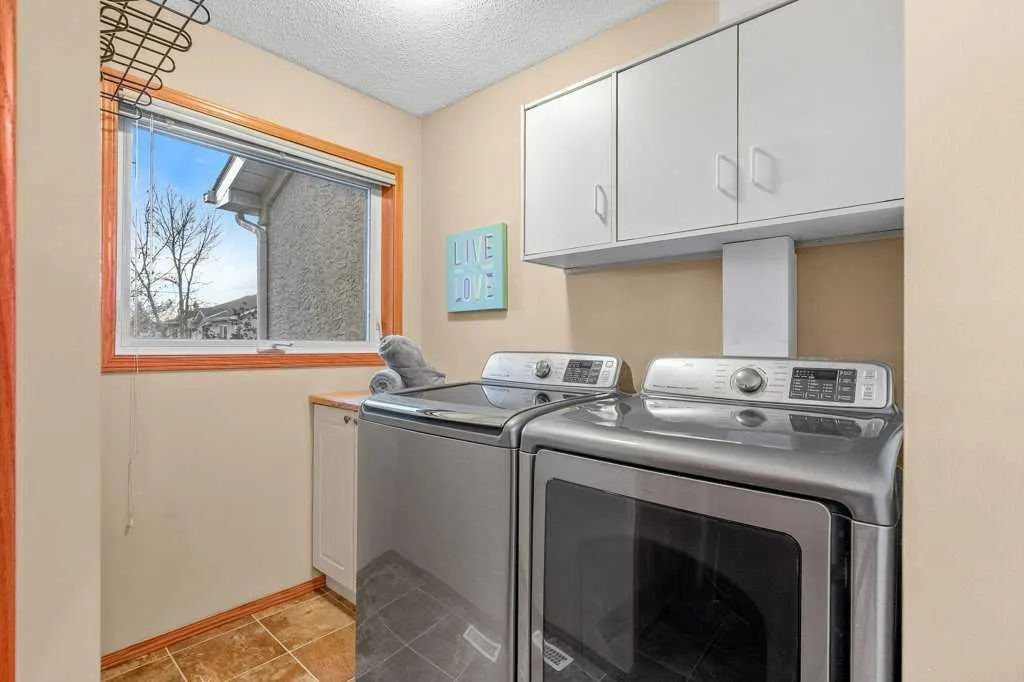 116 Sunlake Gardens SE