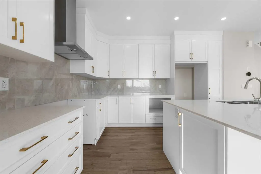 3074 Southwinds Place SW