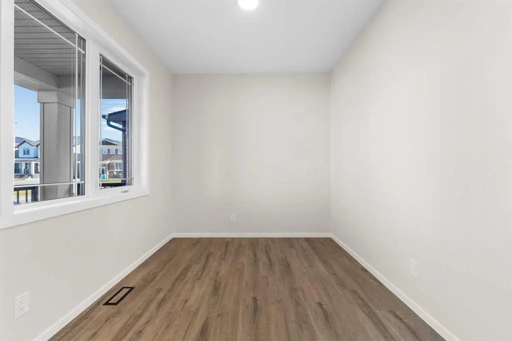 3074 Southwinds Place SW