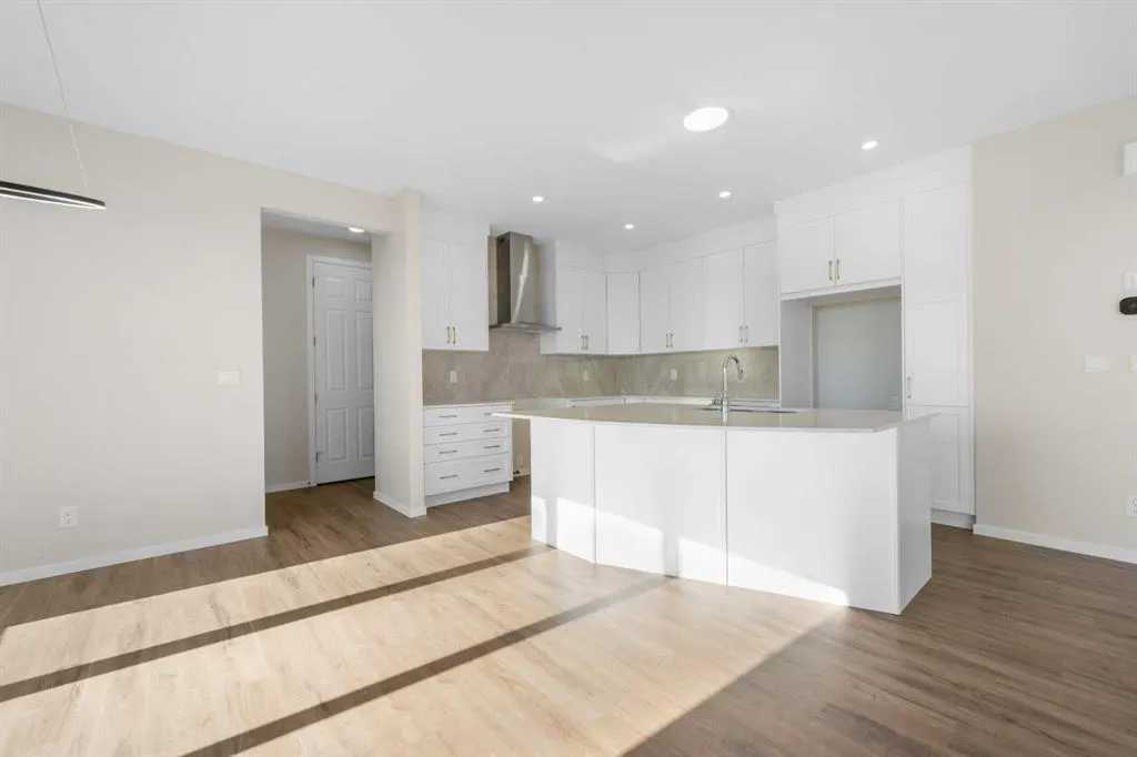 3074 Southwinds Place SW