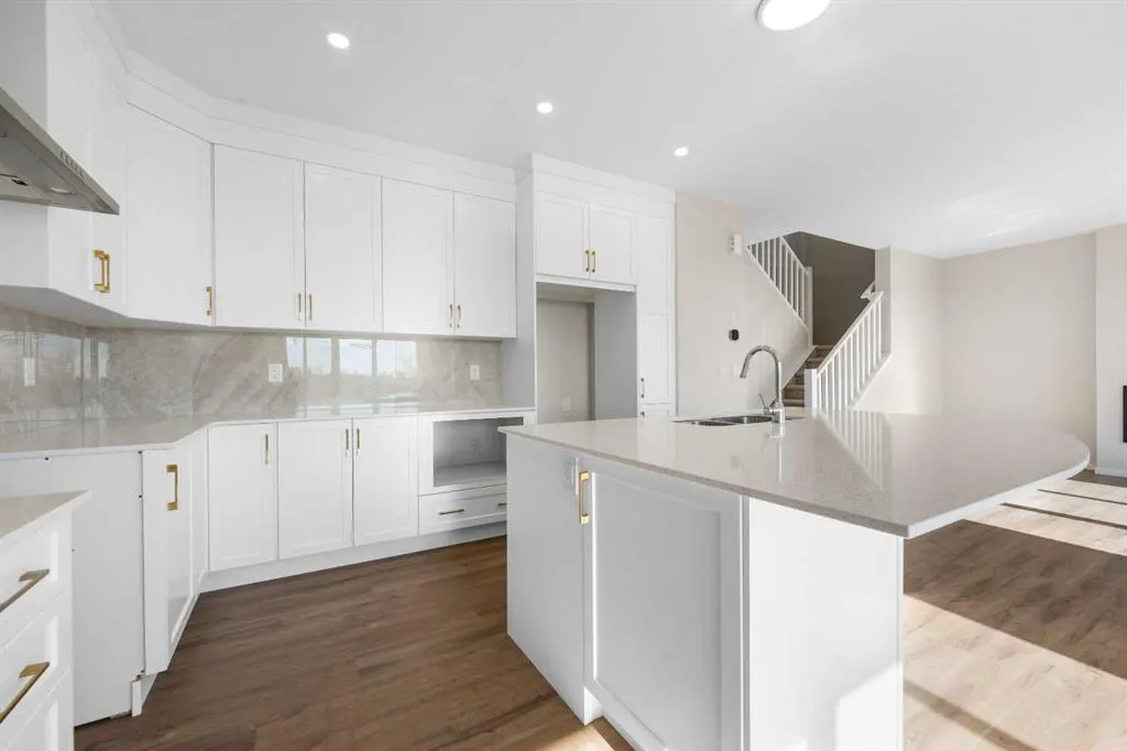 3074 Southwinds Place SW