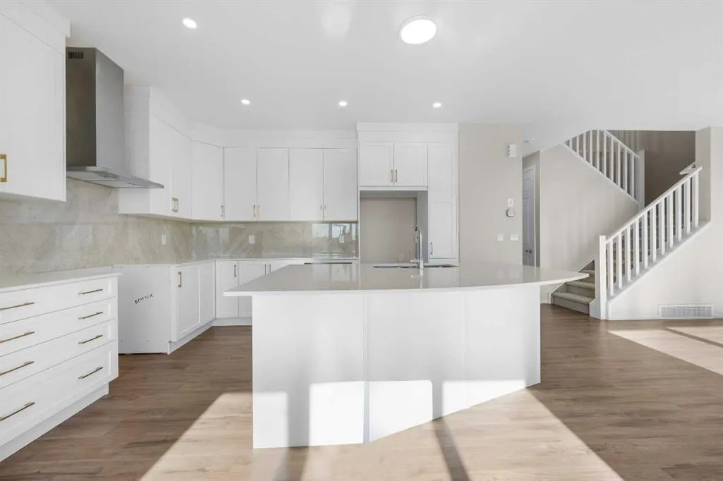 3074 Southwinds Place SW