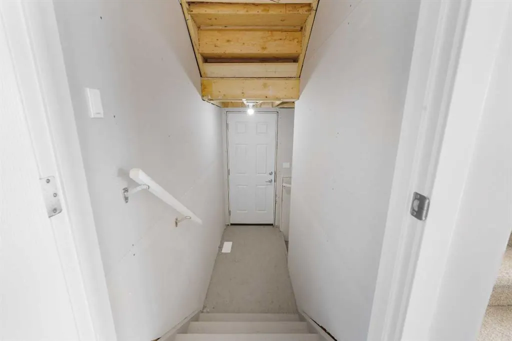 3074 Southwinds Place SW