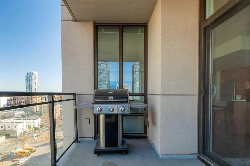 1118 12 Avenue SW, #1204