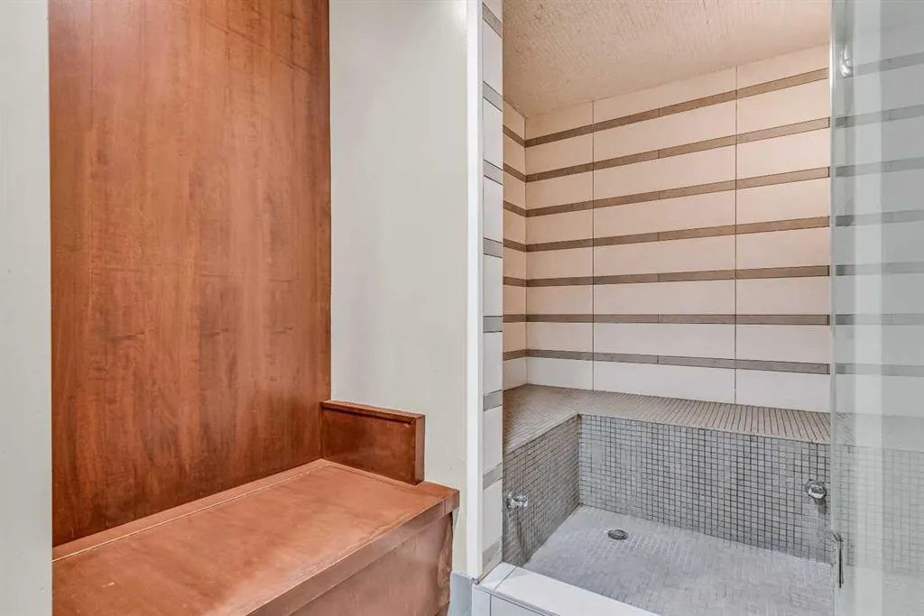 1118 12 Avenue SW, #1204
