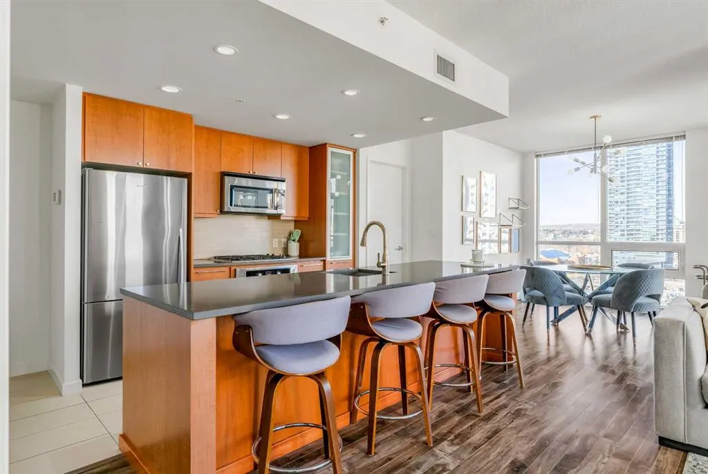 1118 12 Avenue SW, #1204