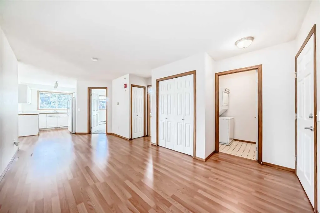 11 Somervale View SW, #306