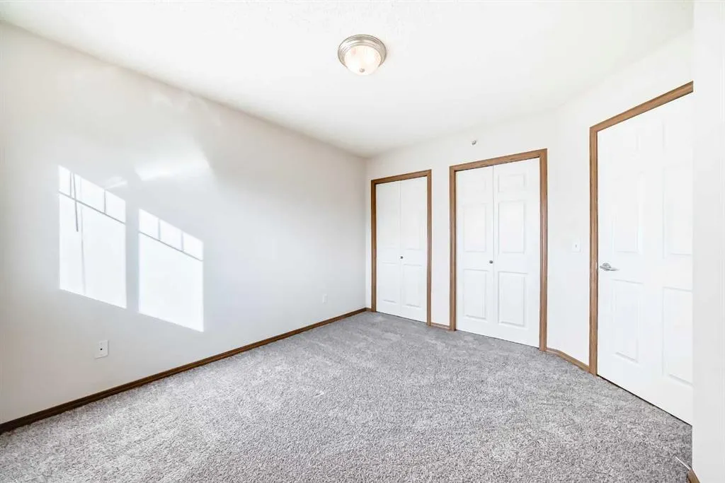 11 Somervale View SW, #306