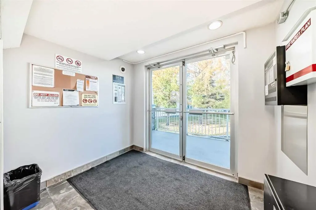 11 Somervale View SW, #306