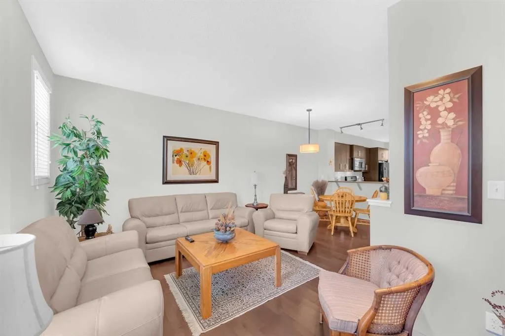 426 Ascot Circle SW