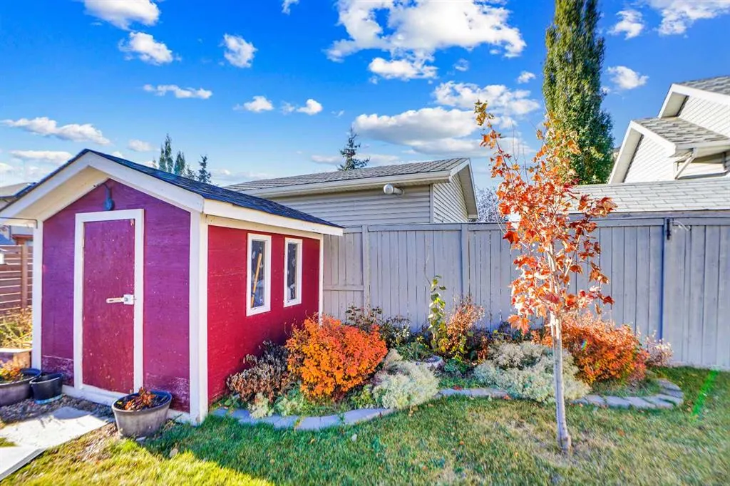 5 Coville Gardens NE