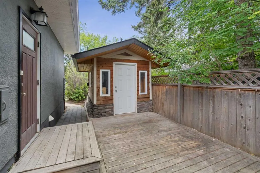 439 Hendon Drive NW