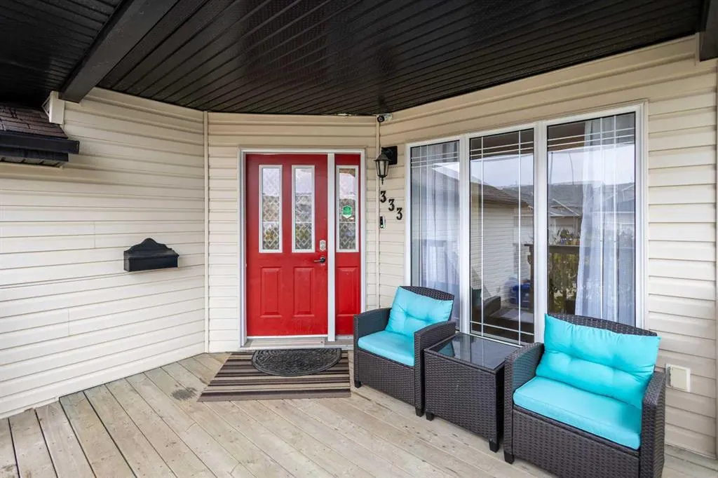 333 Lindstrom Crescent