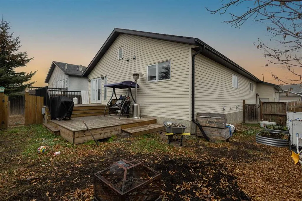 333 Lindstrom Crescent