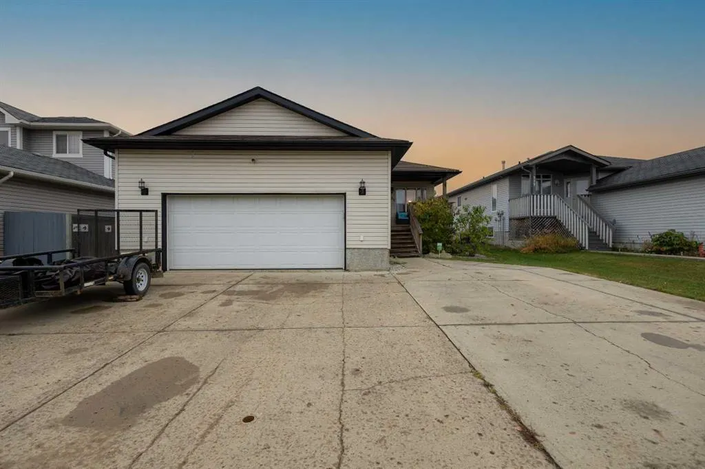 333 Lindstrom Crescent
