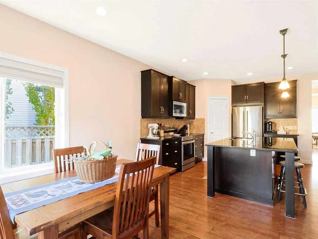 50 Elgin Meadows Green SE