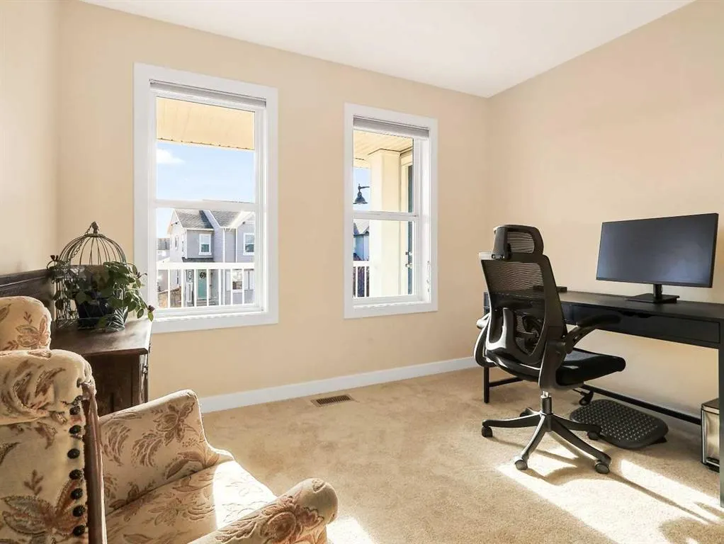 50 Elgin Meadows Green SE