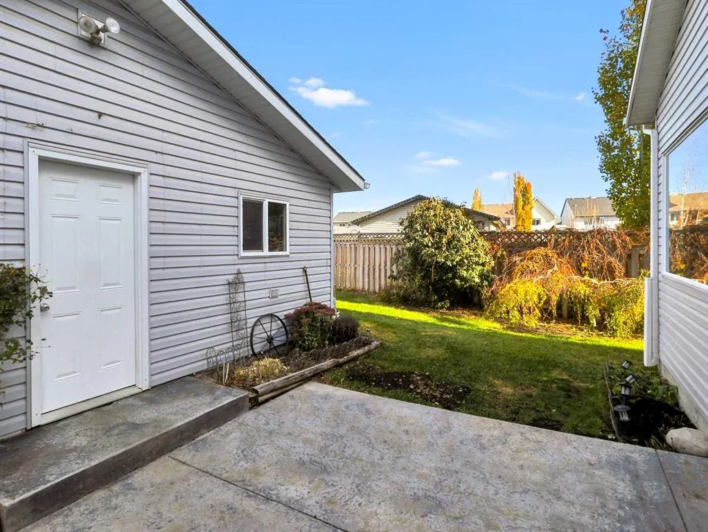 50 Elgin Meadows Green SE