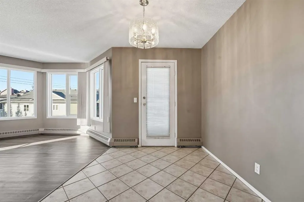5135 Lakeshore Drive, #208