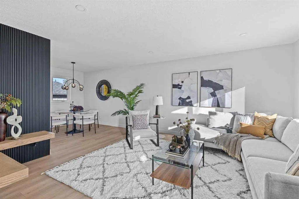 124 Gainsborough Drive SW