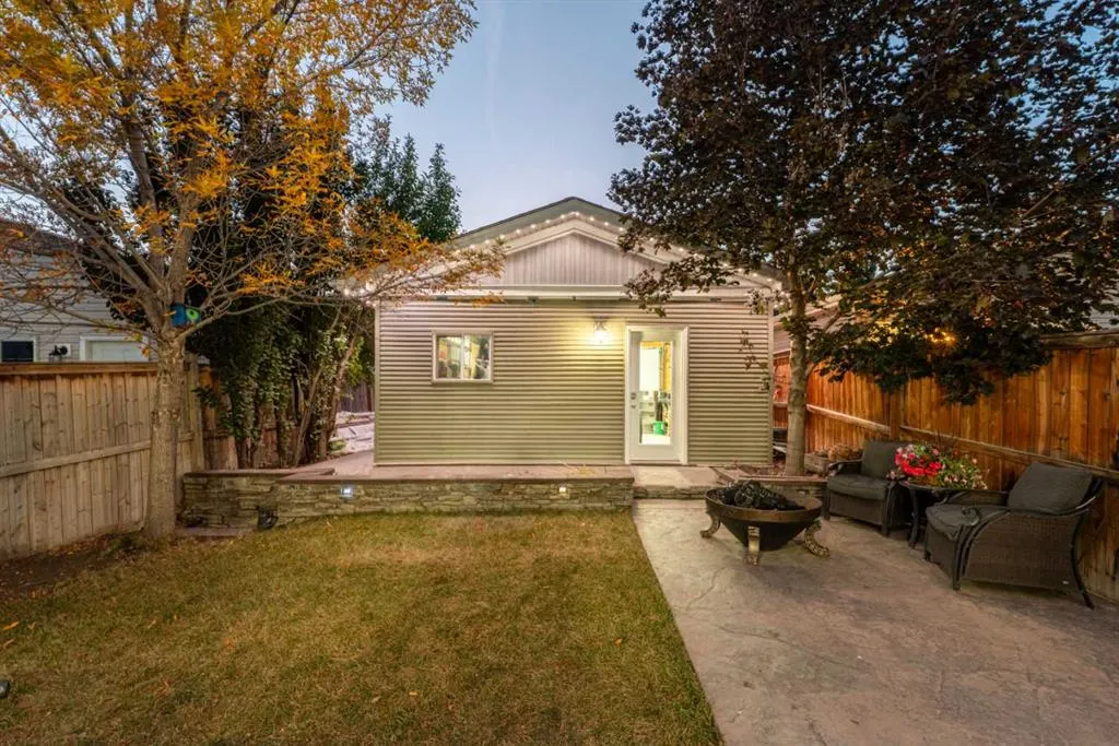 114 Silverado Saddle Crescent SW