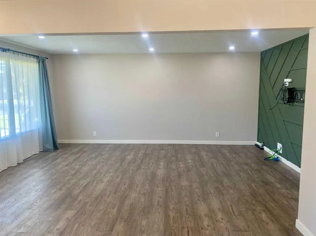 2015 16 Avenue S