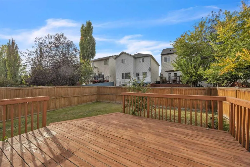 814 Copperfield Boulevard SE