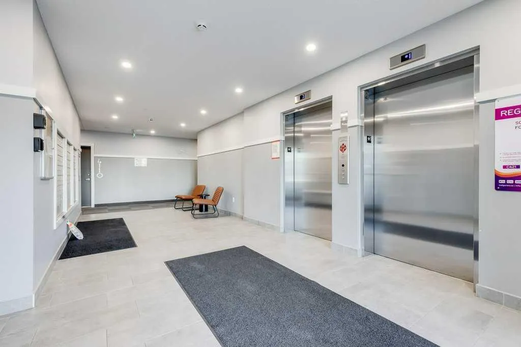 550 Belmont Street, #4113