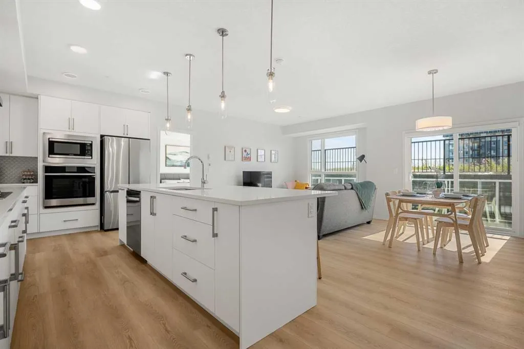 550 Belmont Street, #4113
